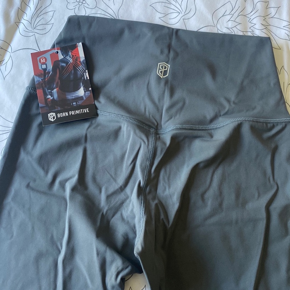Born Primitive your go to leggings 2.0 M high waisted